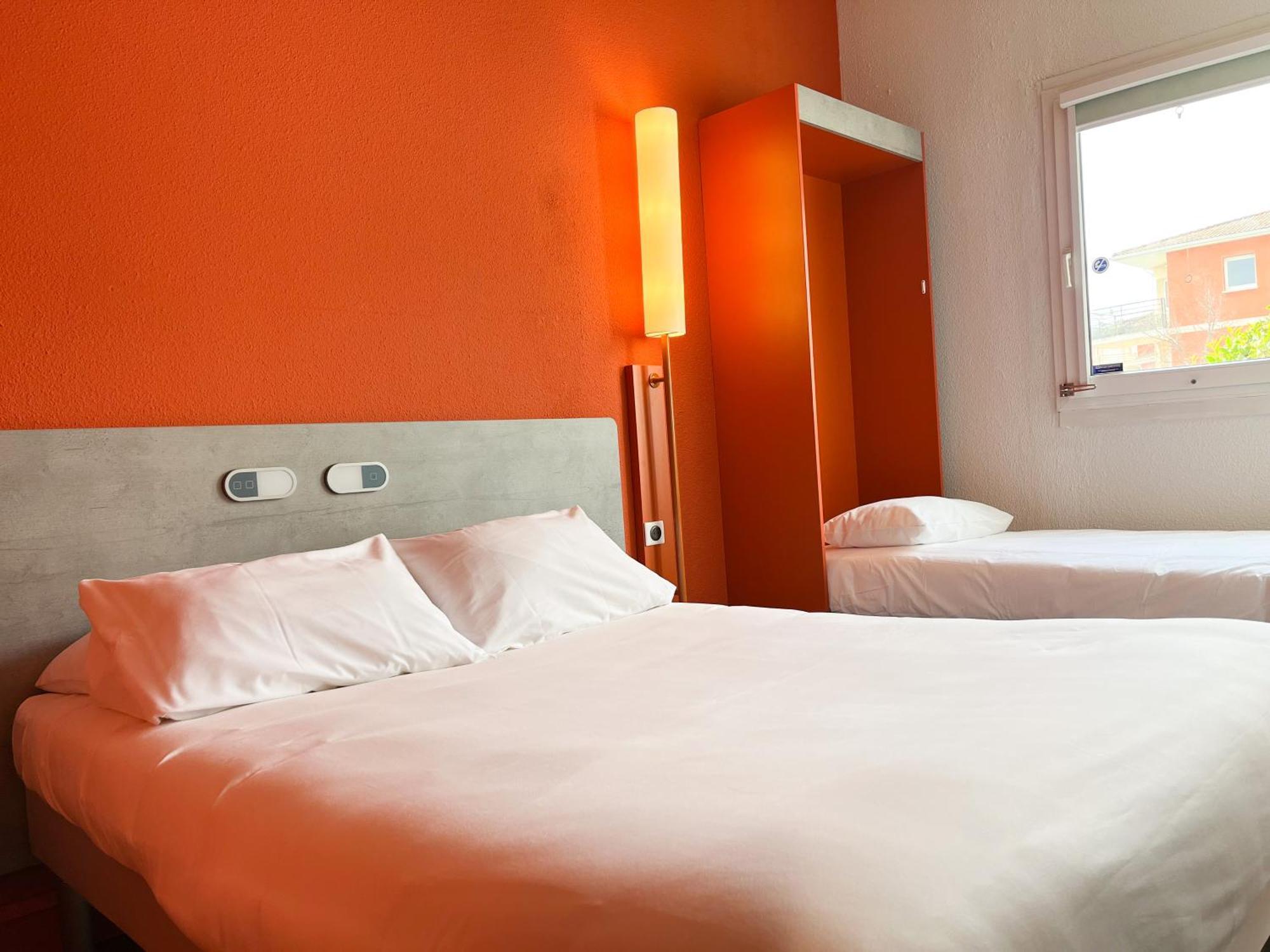 Ibis Budget Saint Christol Les Ales Ngoại thất bức ảnh