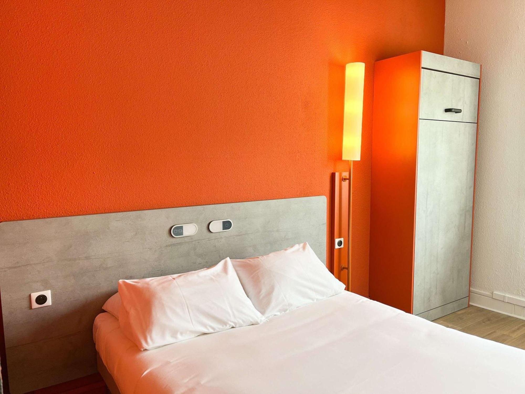 Ibis Budget Saint Christol Les Ales Ngoại thất bức ảnh