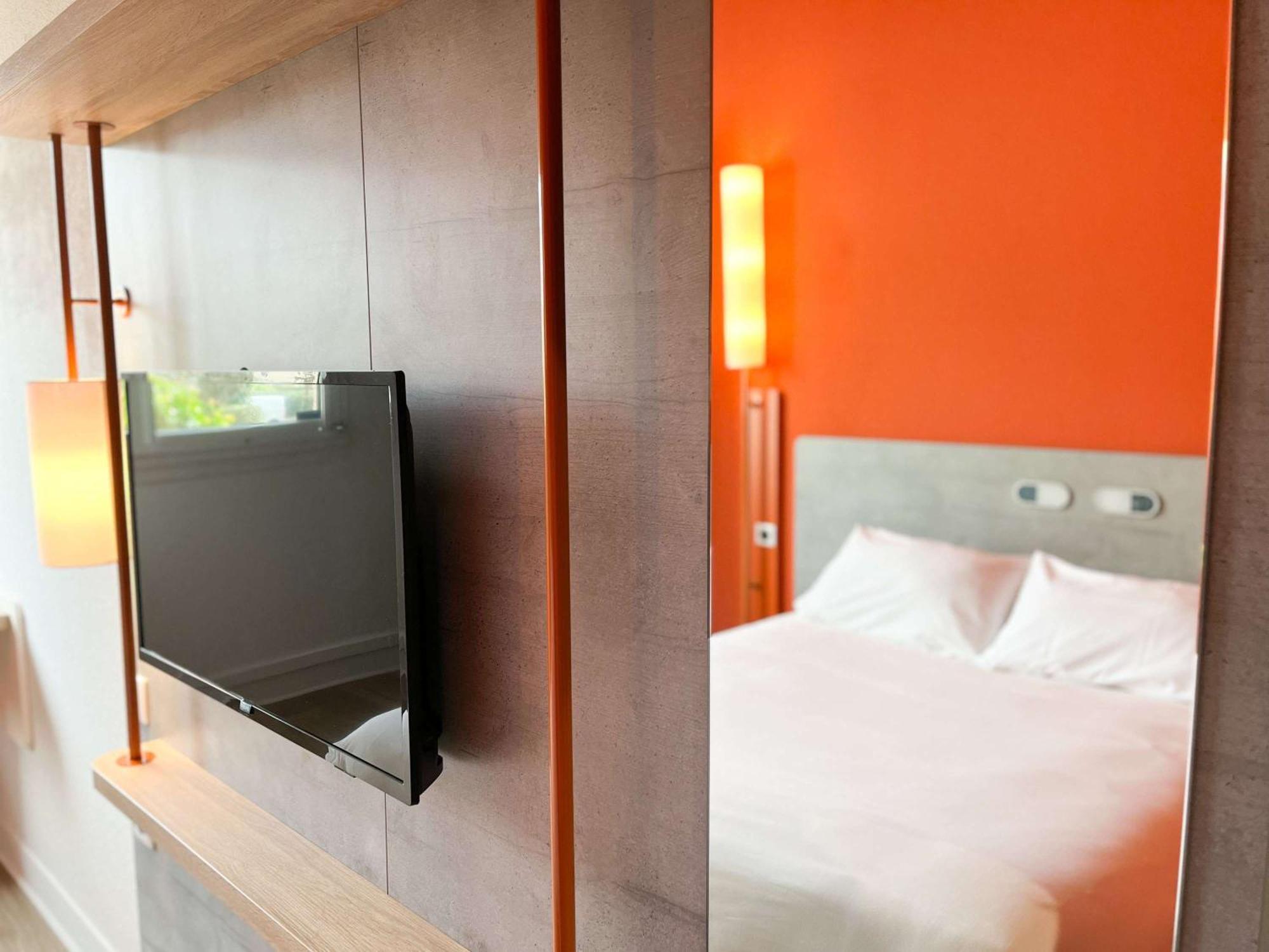 Ibis Budget Saint Christol Les Ales Ngoại thất bức ảnh