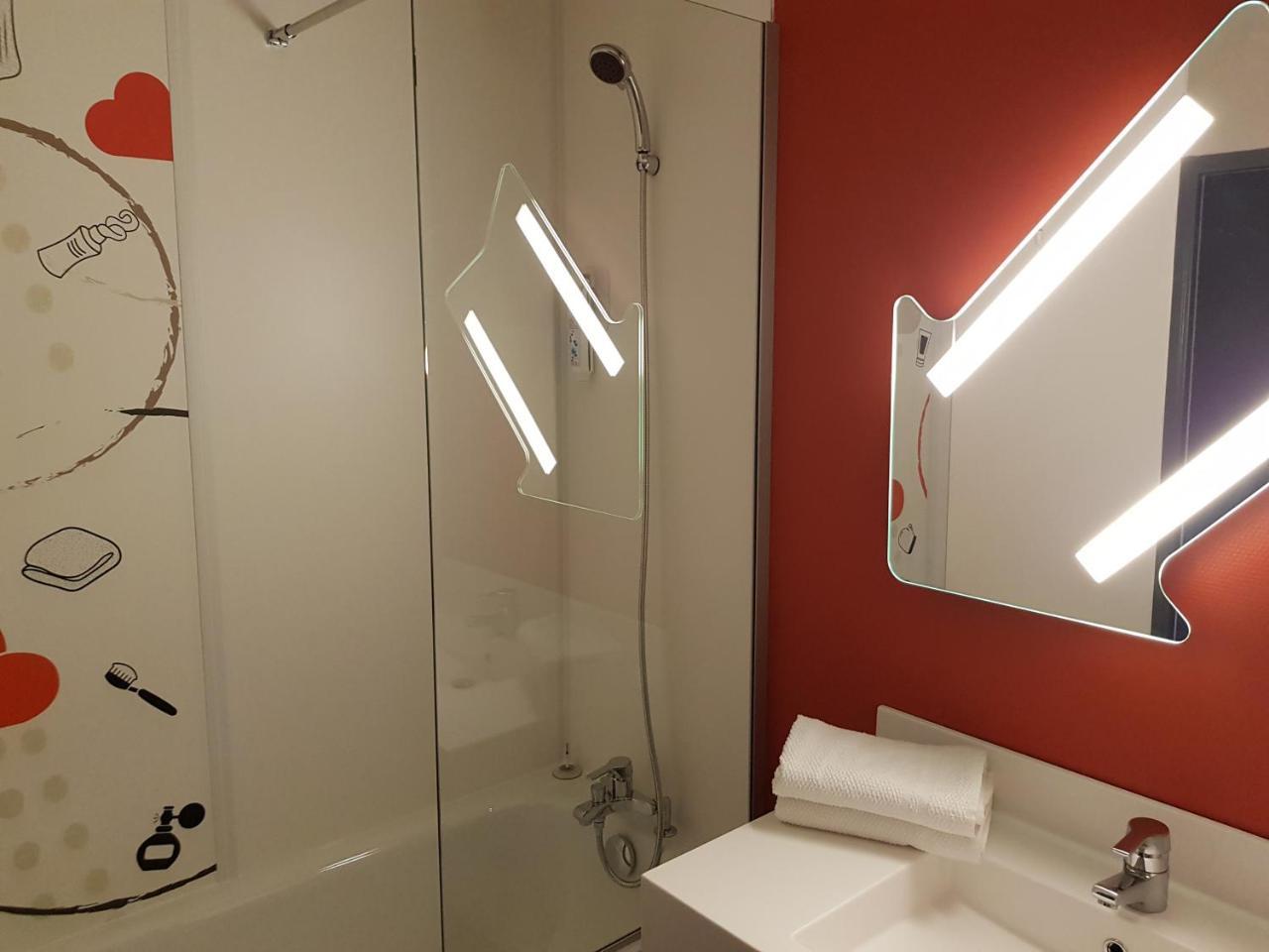 Ibis Budget Saint Christol Les Ales Ngoại thất bức ảnh